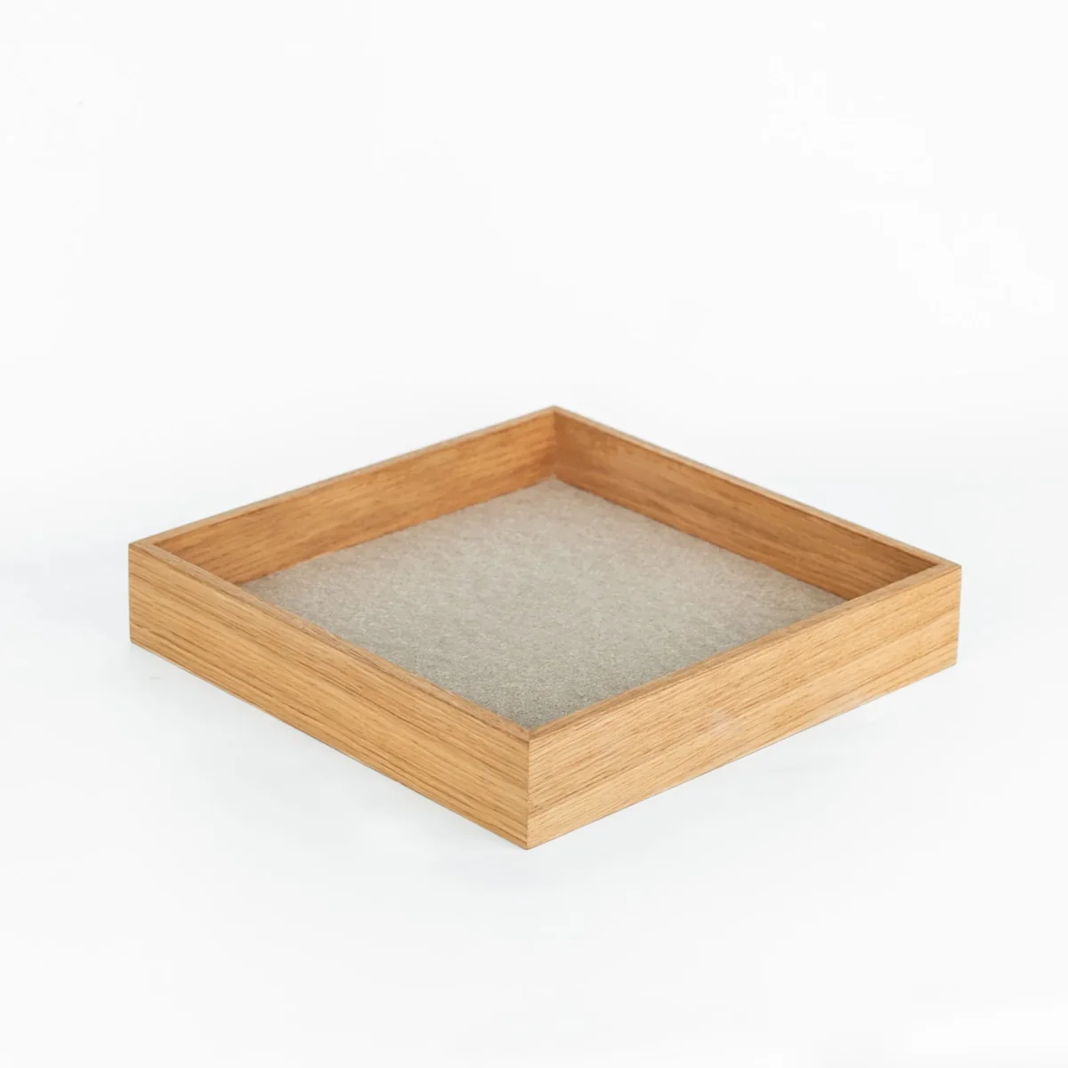 Seitenansicht eines eckigen Holzrahmens